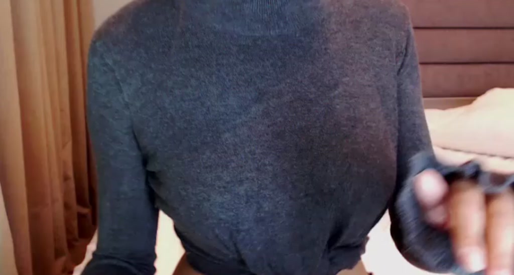 LeenaQ video thumbnail