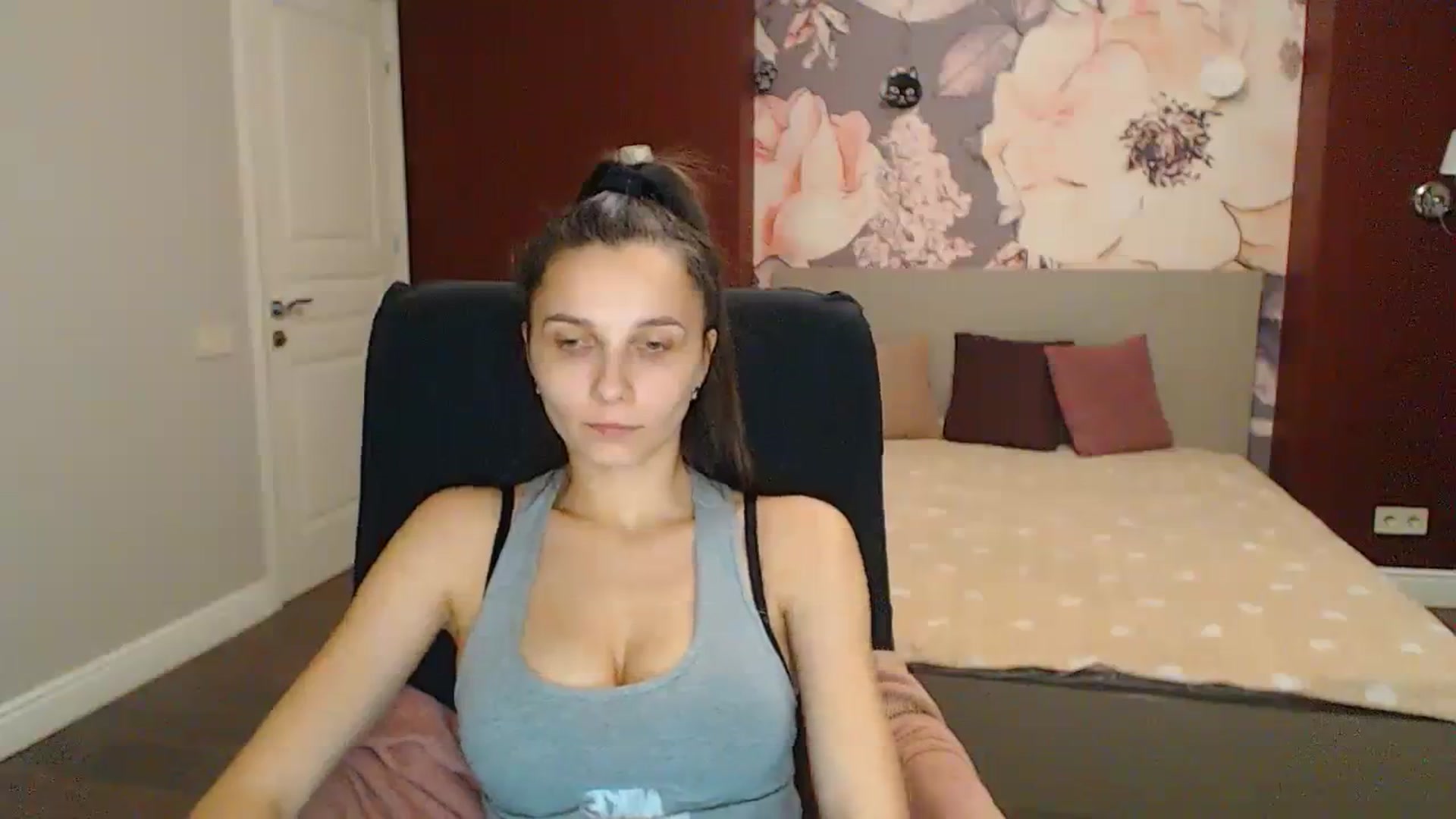 Karina_Mils video thumbnail