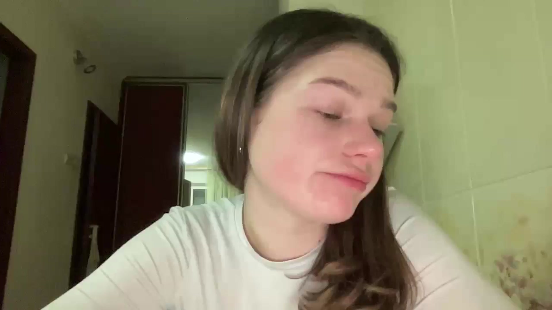 HeyAlisa video thumbnail