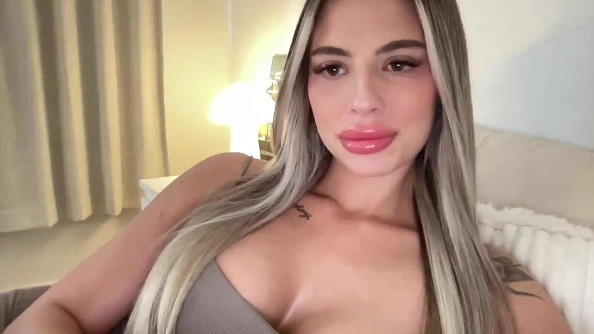 aryaaxo video thumbnail