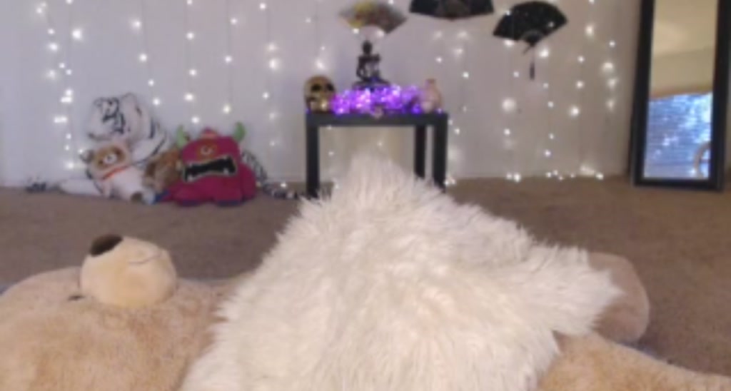 Ashlie_Lotus video thumbnail