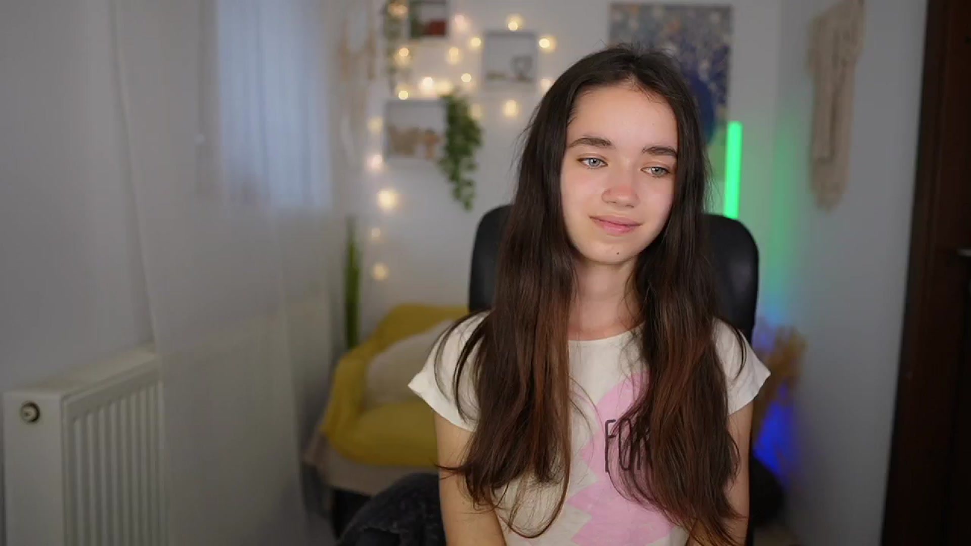 Gia_Paige18 video thumbnail