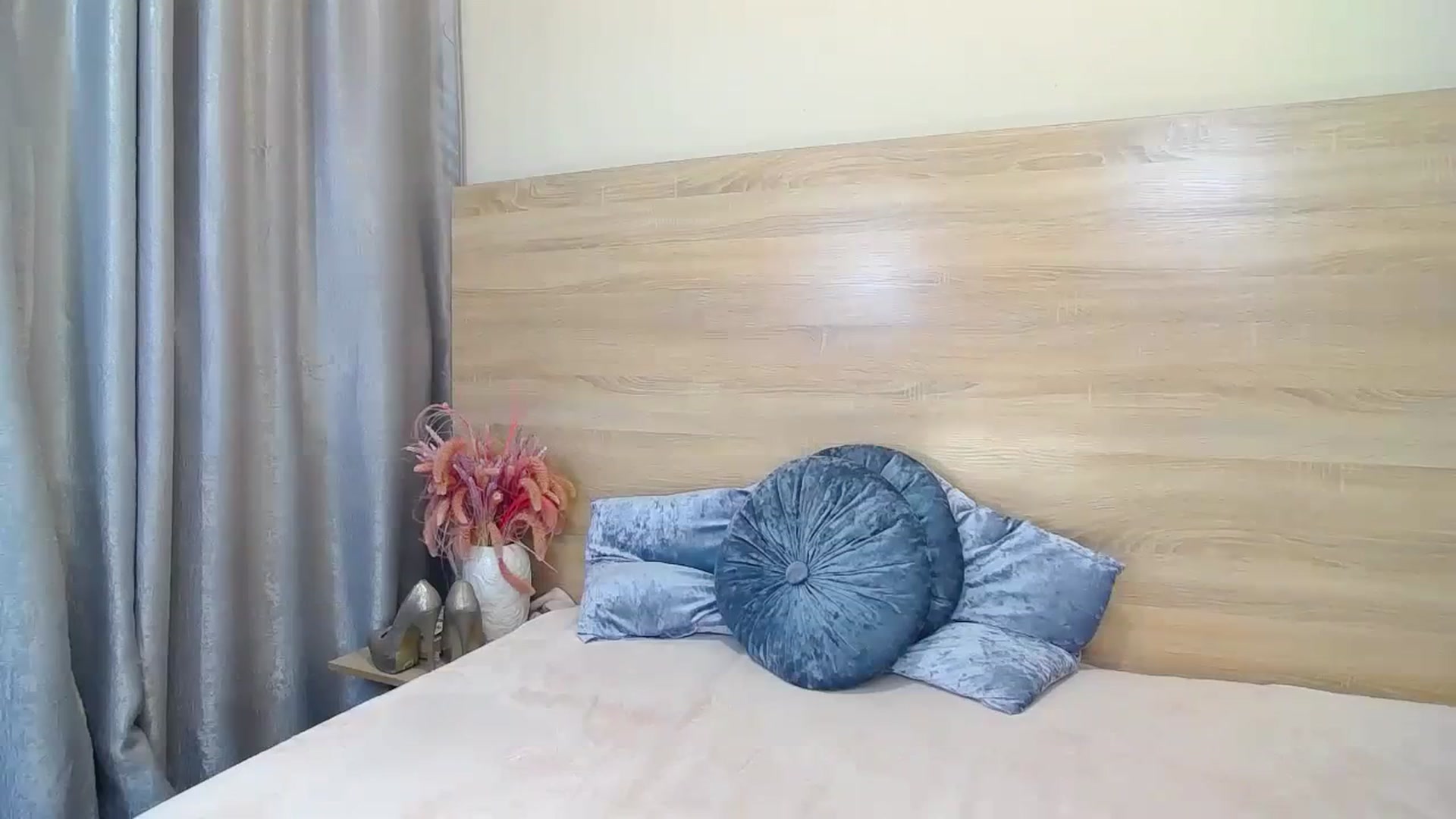 Floured video thumbnail