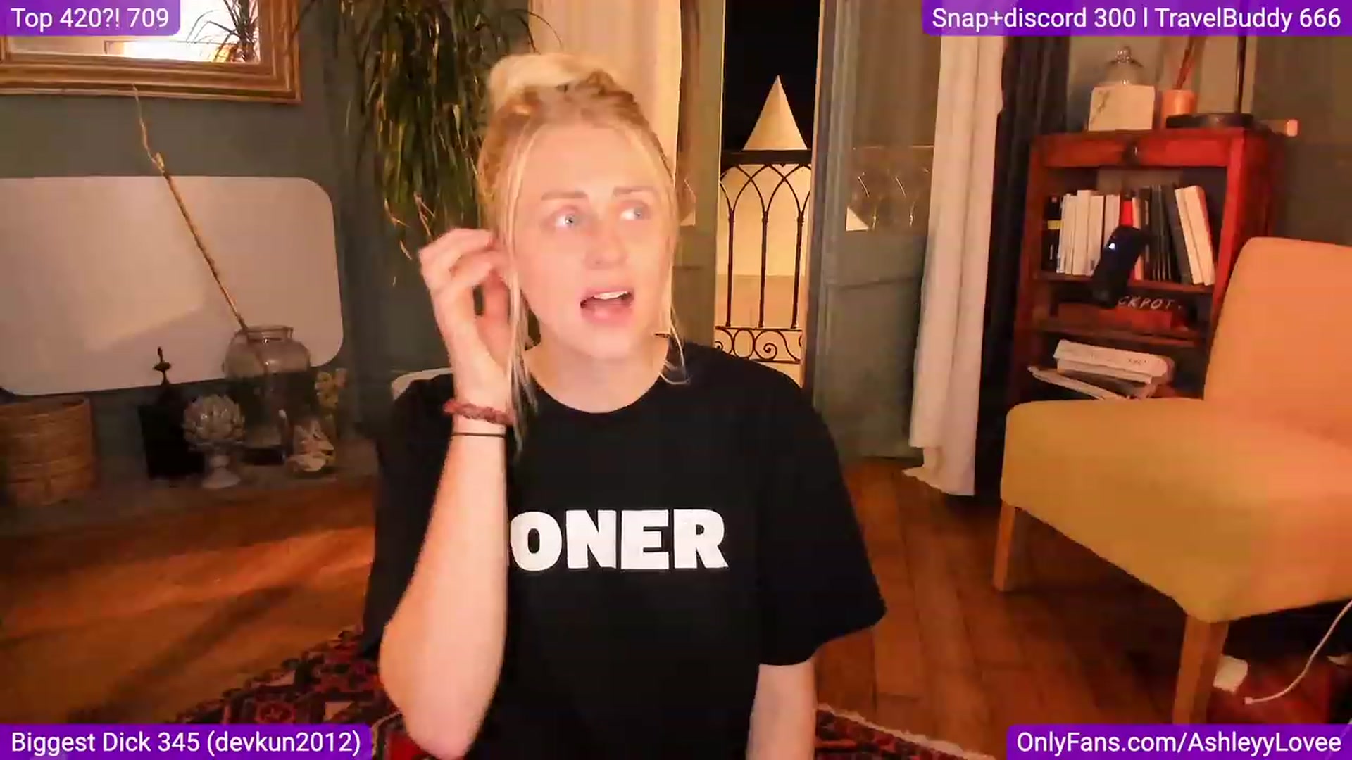 AshleyyLovee video thumbnail