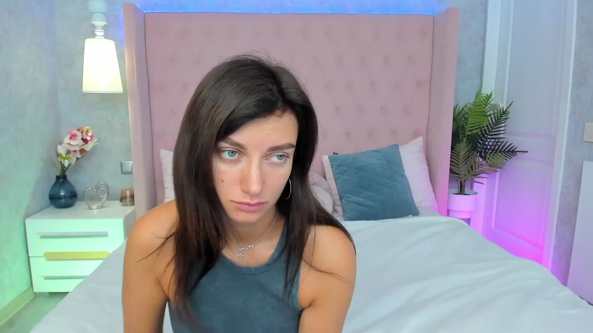 LuckySandra video thumbnail