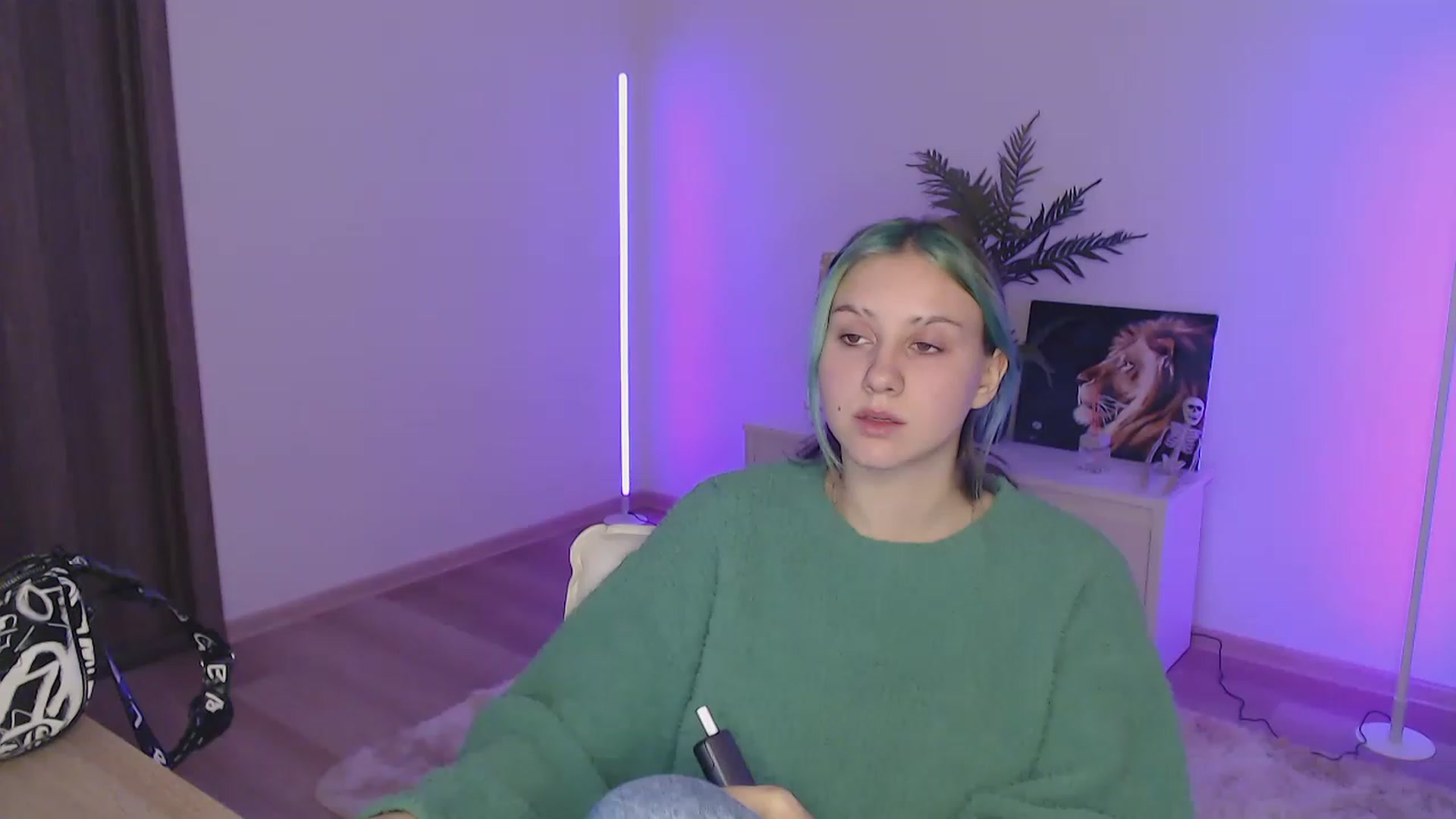 MiaPhaola video thumbnail