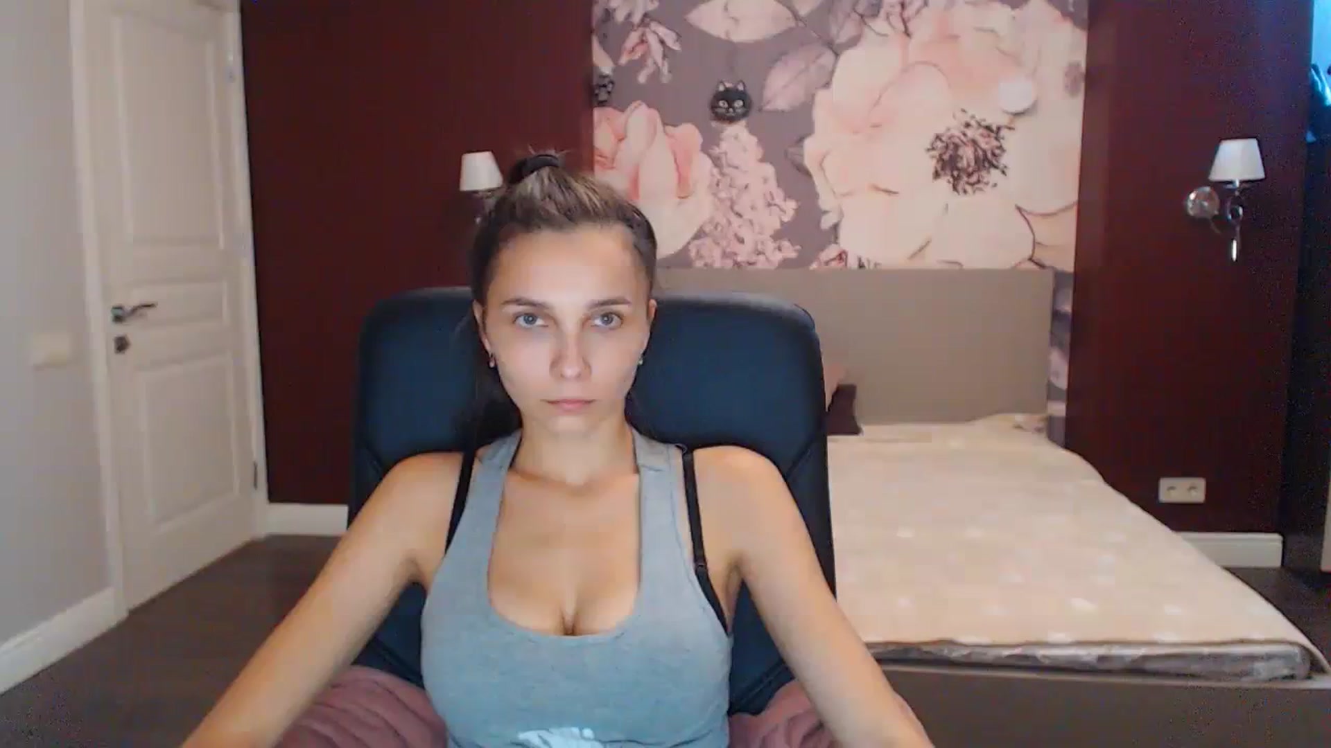 Karina_Mils video thumbnail