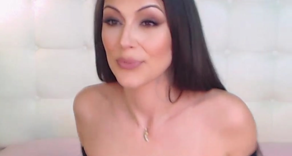 ExtremleyHot video thumbnail