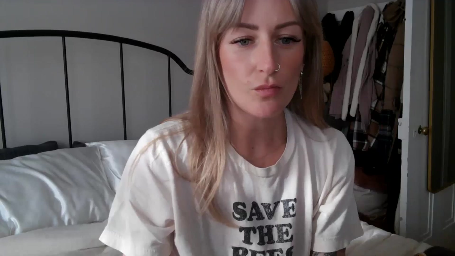 Lena_bee video thumbnail