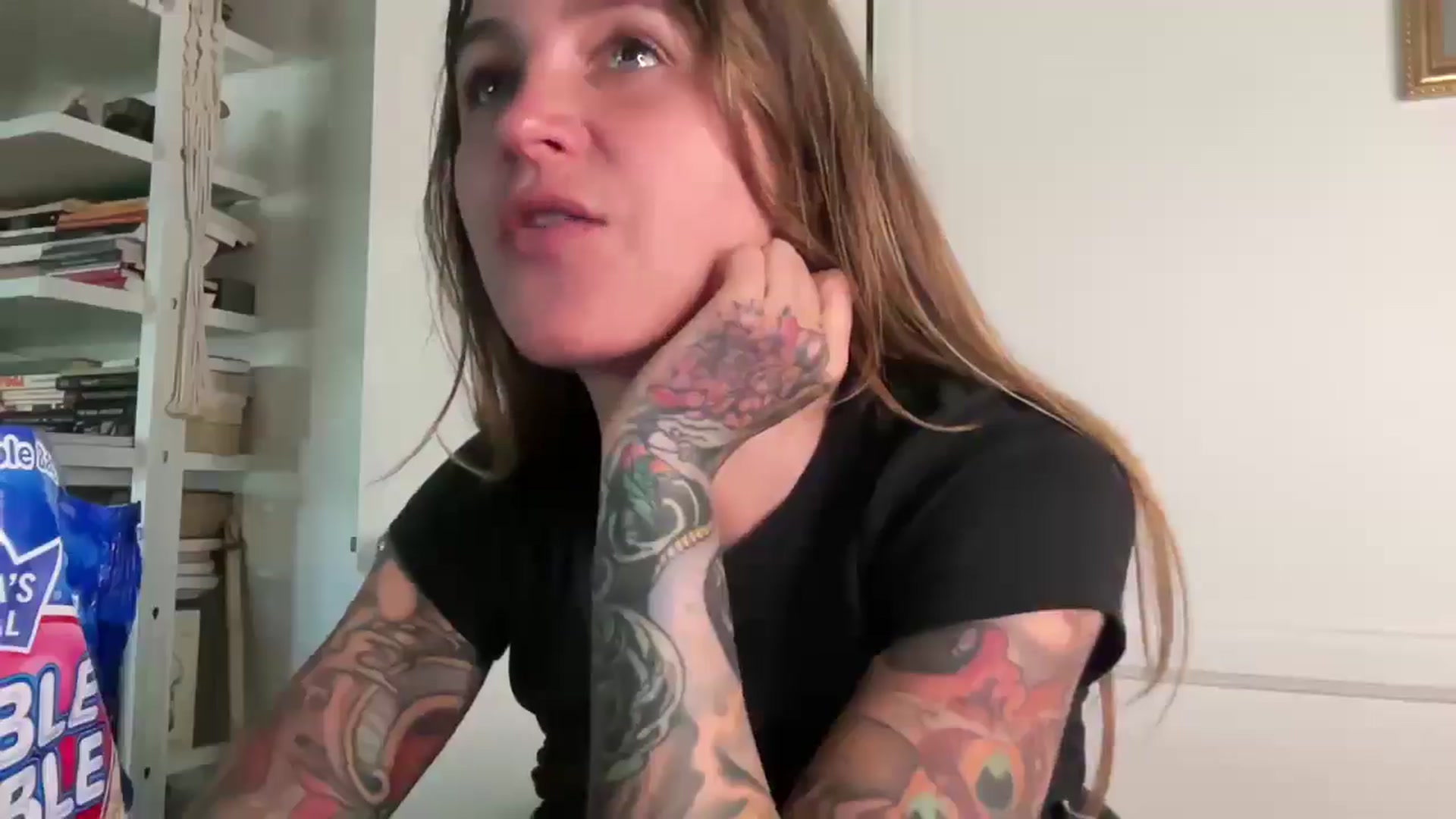 avajane video thumbnail