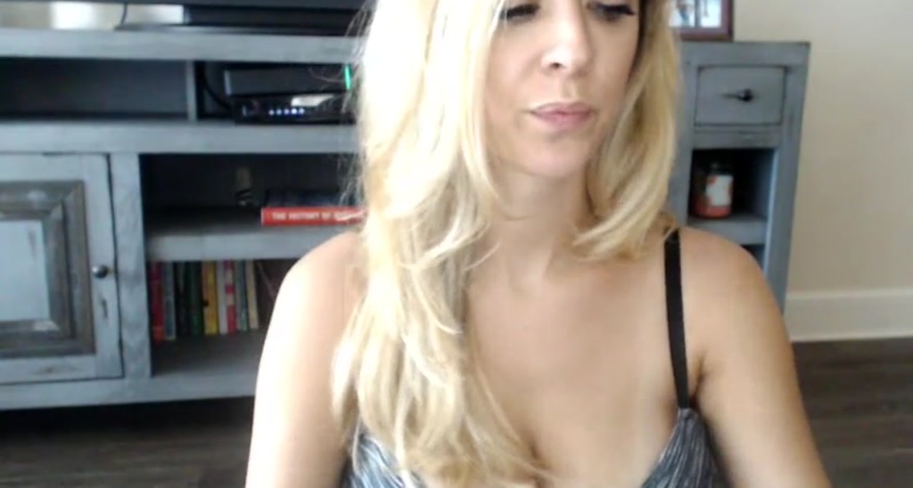 DaniSendNudes video thumbnail