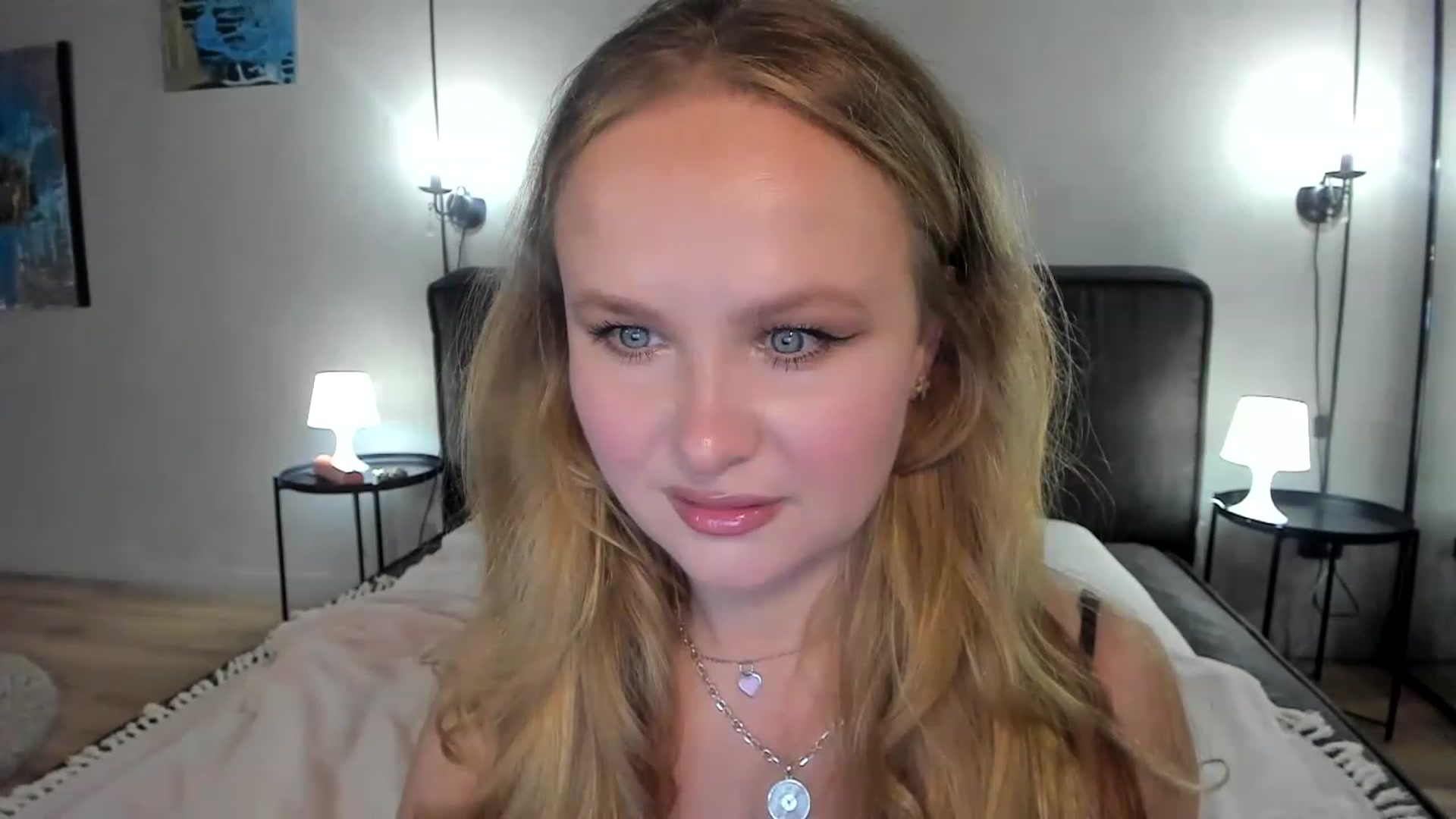 F_L_E_U_R video thumbnail