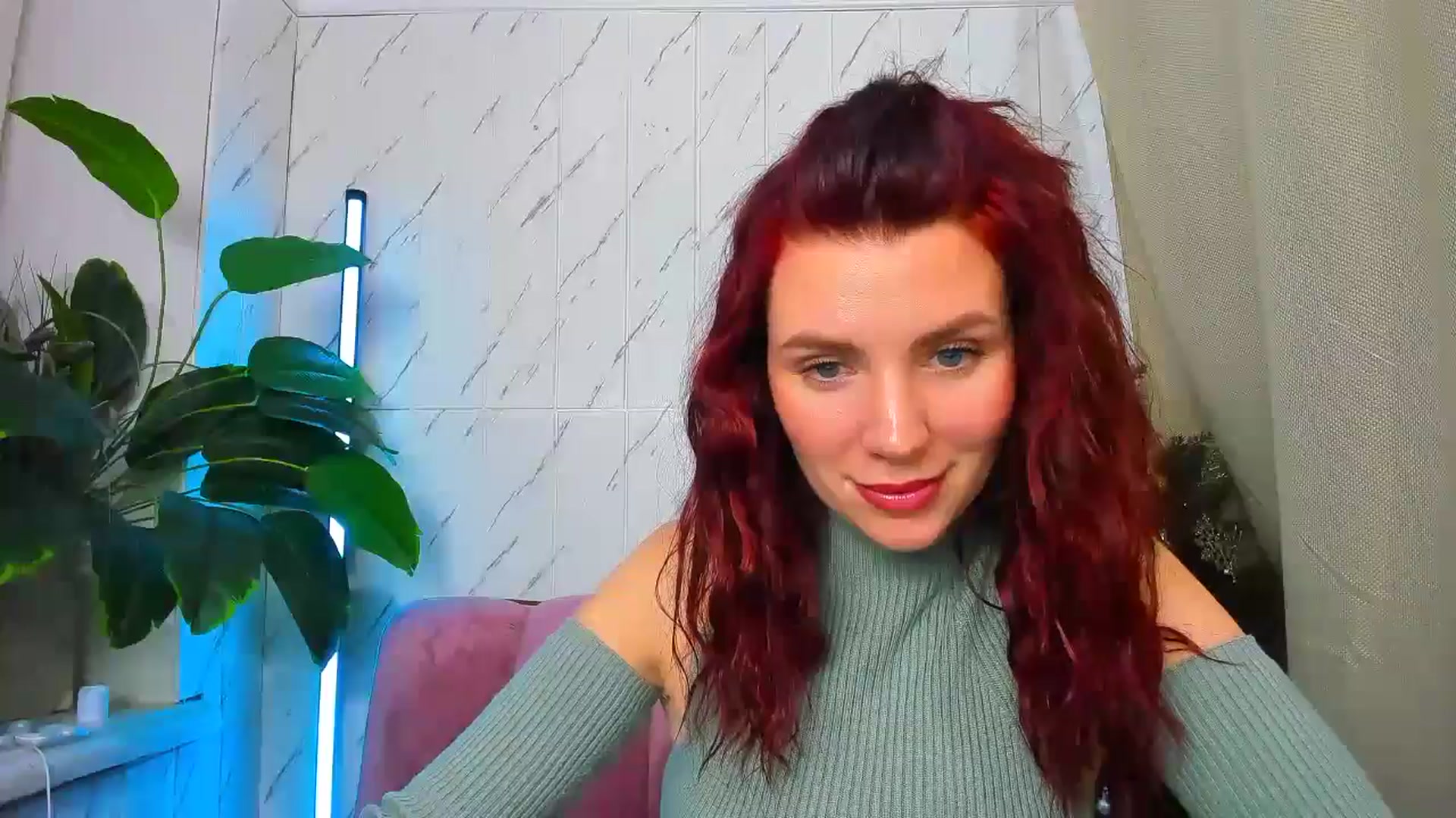 MiaLuxe video thumbnail