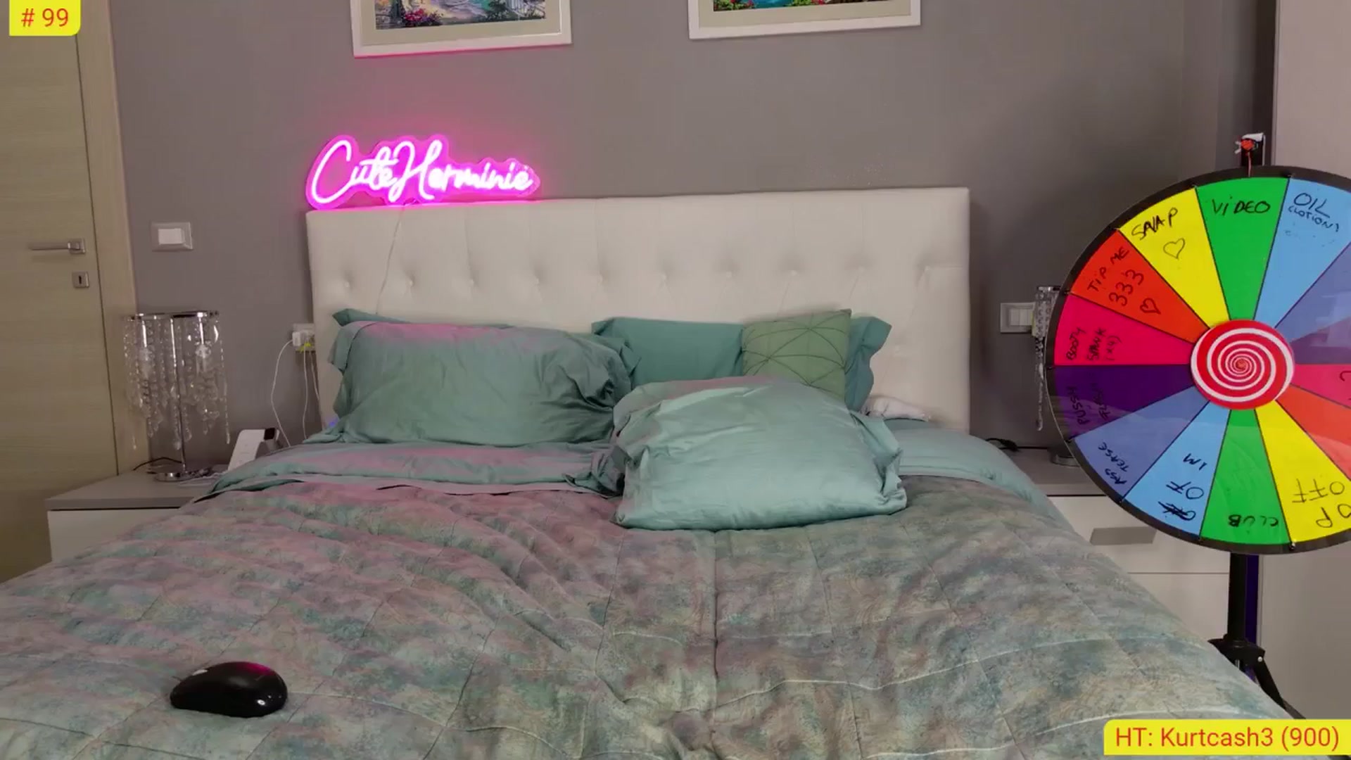 CuteHerminie video thumbnail