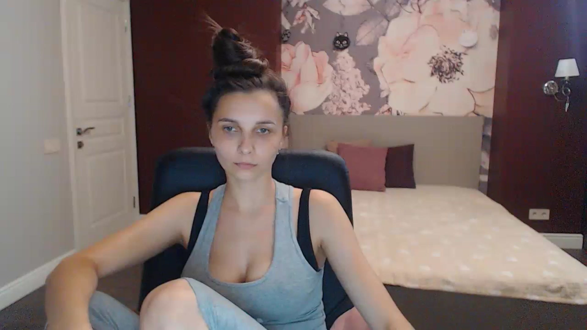 Karina_Mils video thumbnail