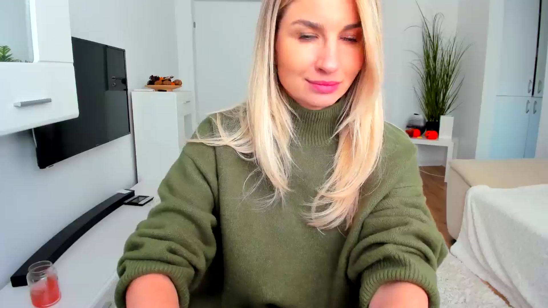 AlyMiss video thumbnail