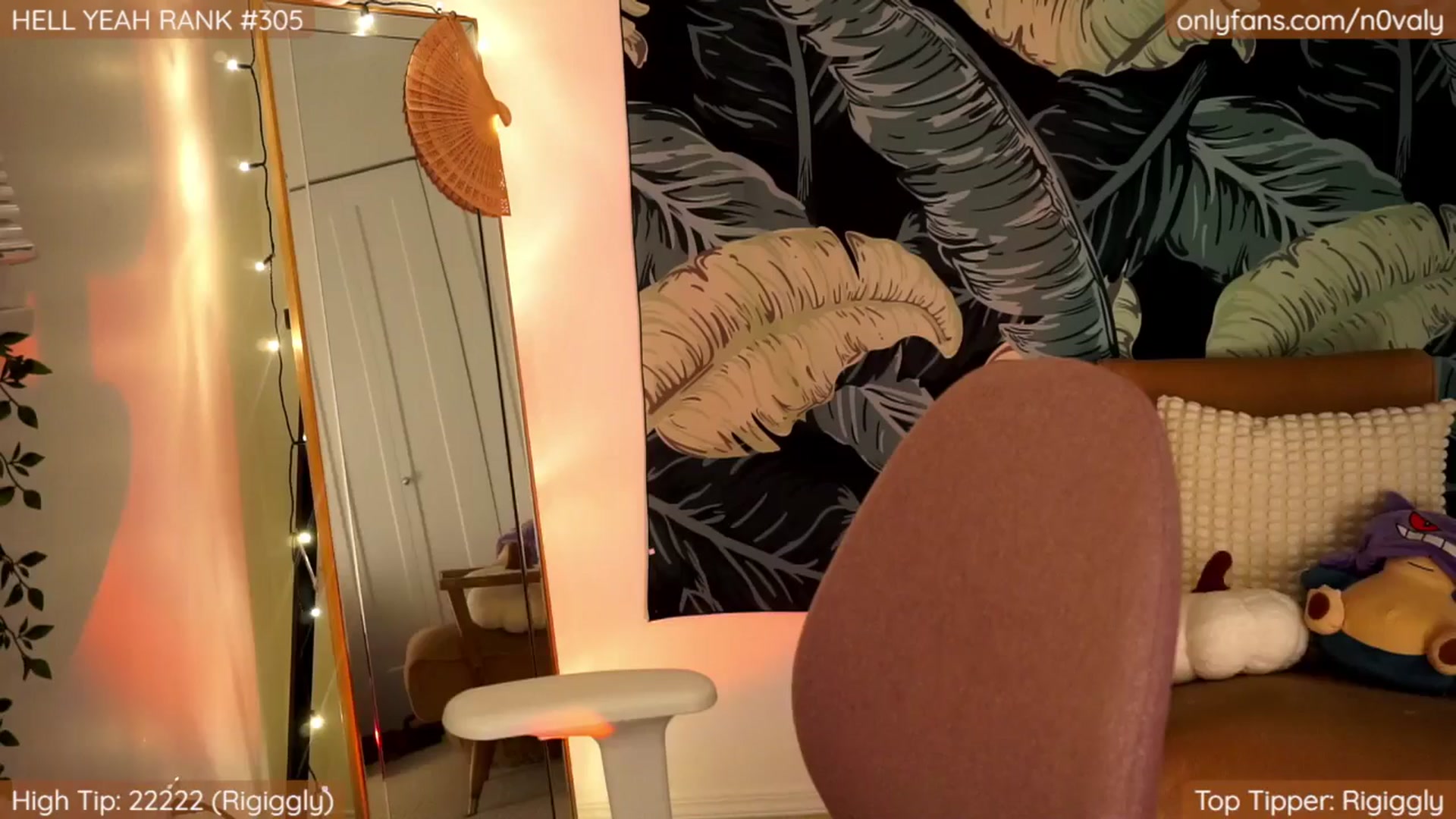 N0valy video thumbnail