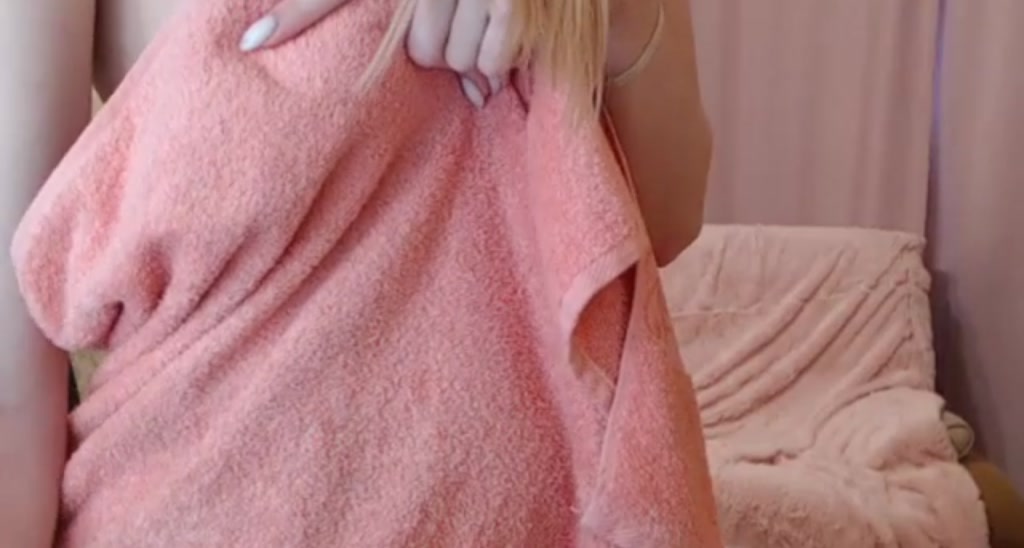 RoastHeartt video thumbnail