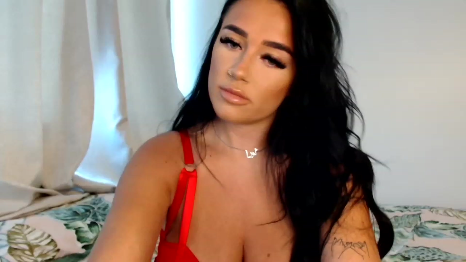 ElleBloom video thumbnail