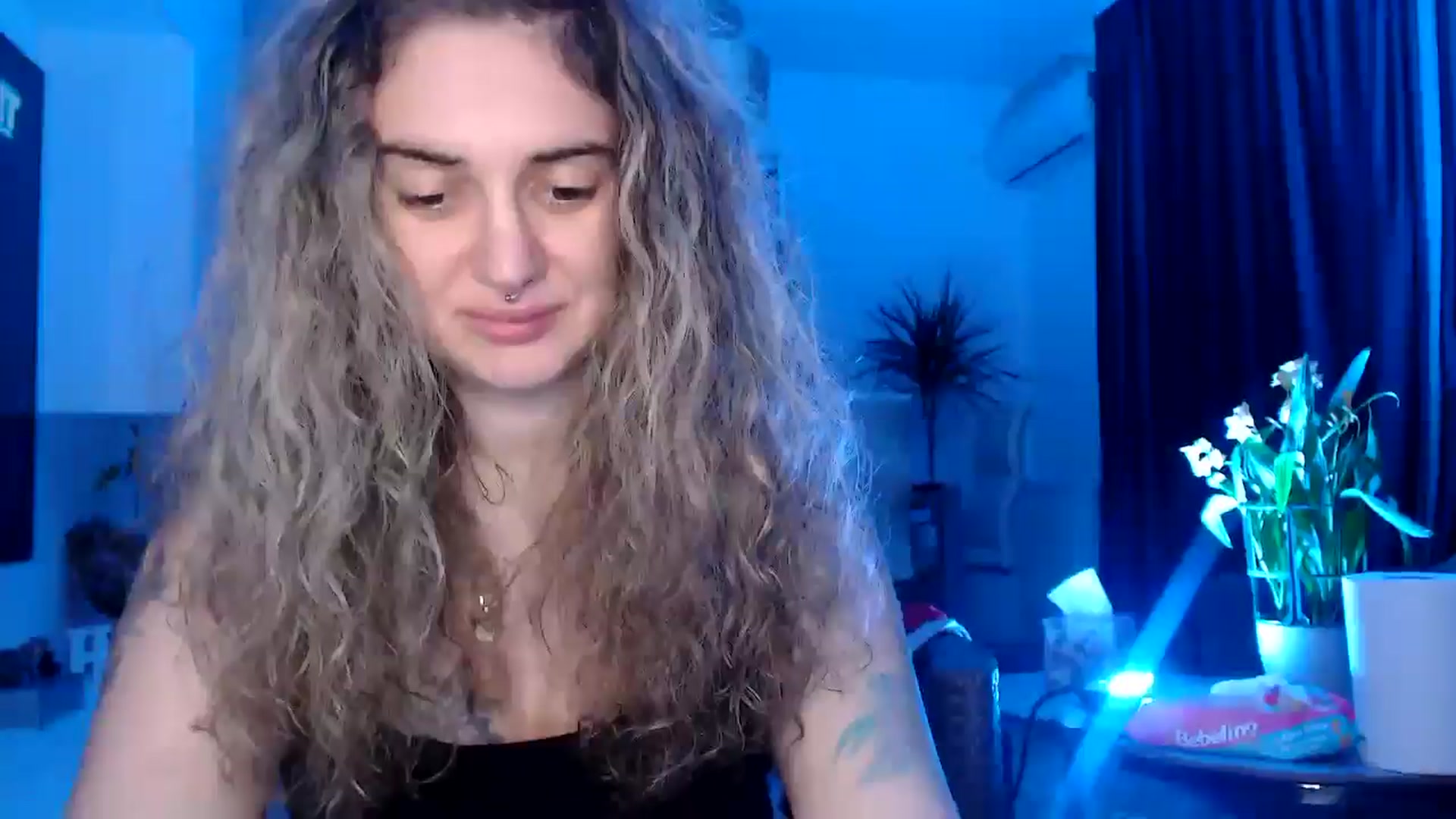 MissDivinna video thumbnail
