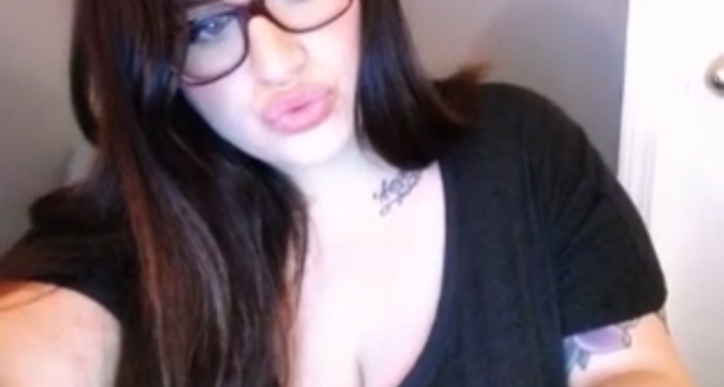 Housewifeswag video thumbnail