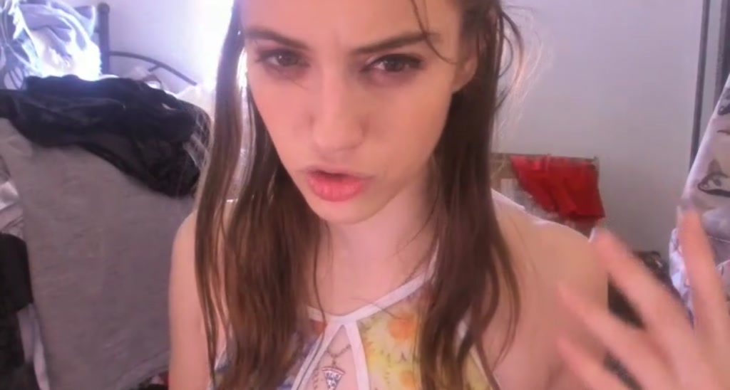 NaomiDee video thumbnail