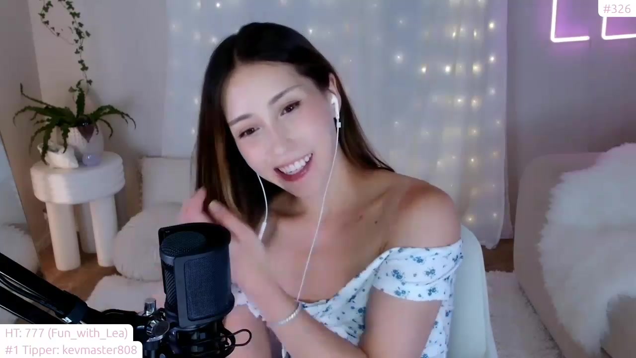 lea_amano video thumbnail
