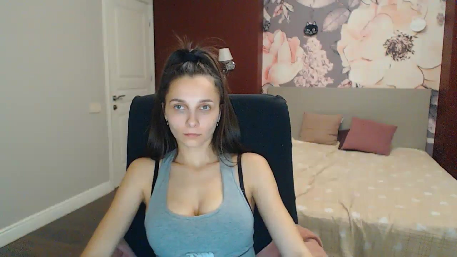 Karina_Mils video thumbnail