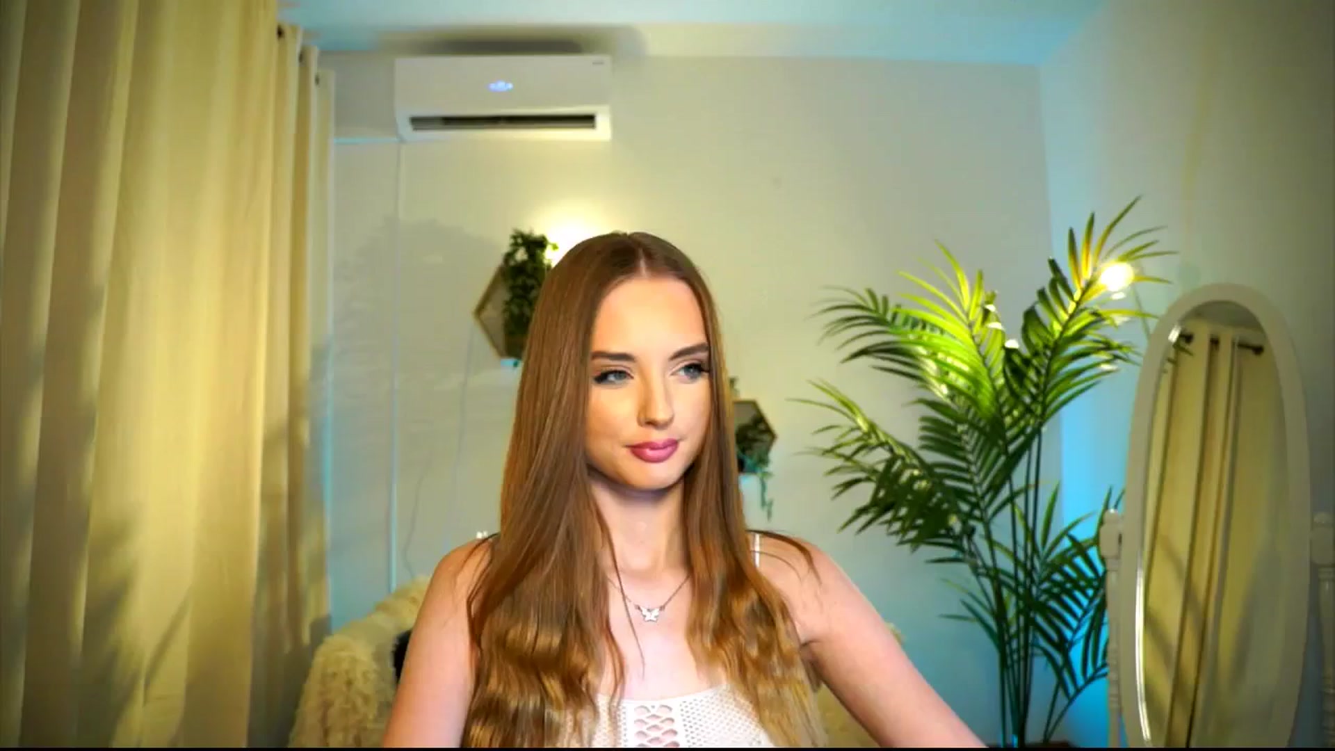 petitegonwild video thumbnail