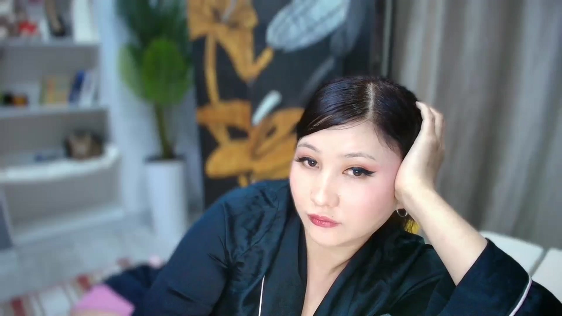 Cutiethebomb video thumbnail