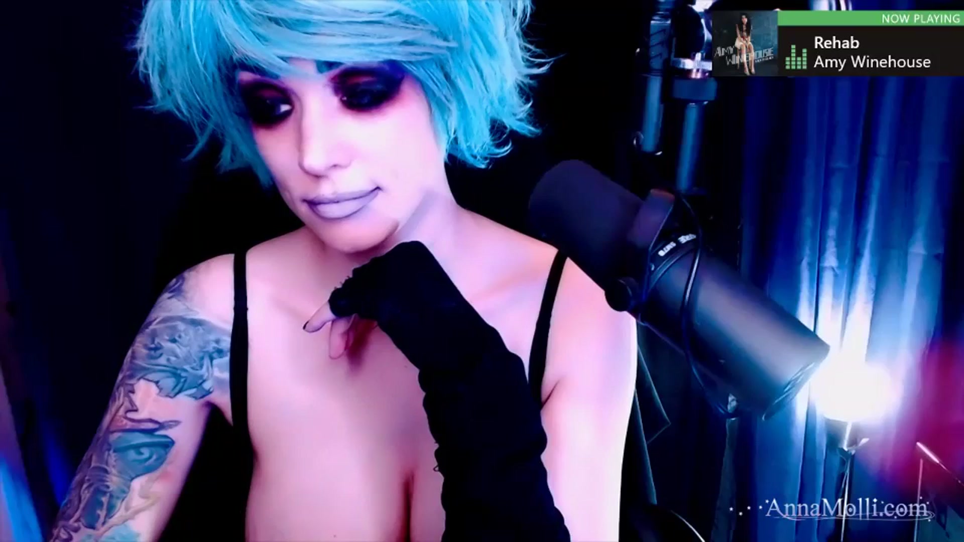 AnnaMolli video thumbnail