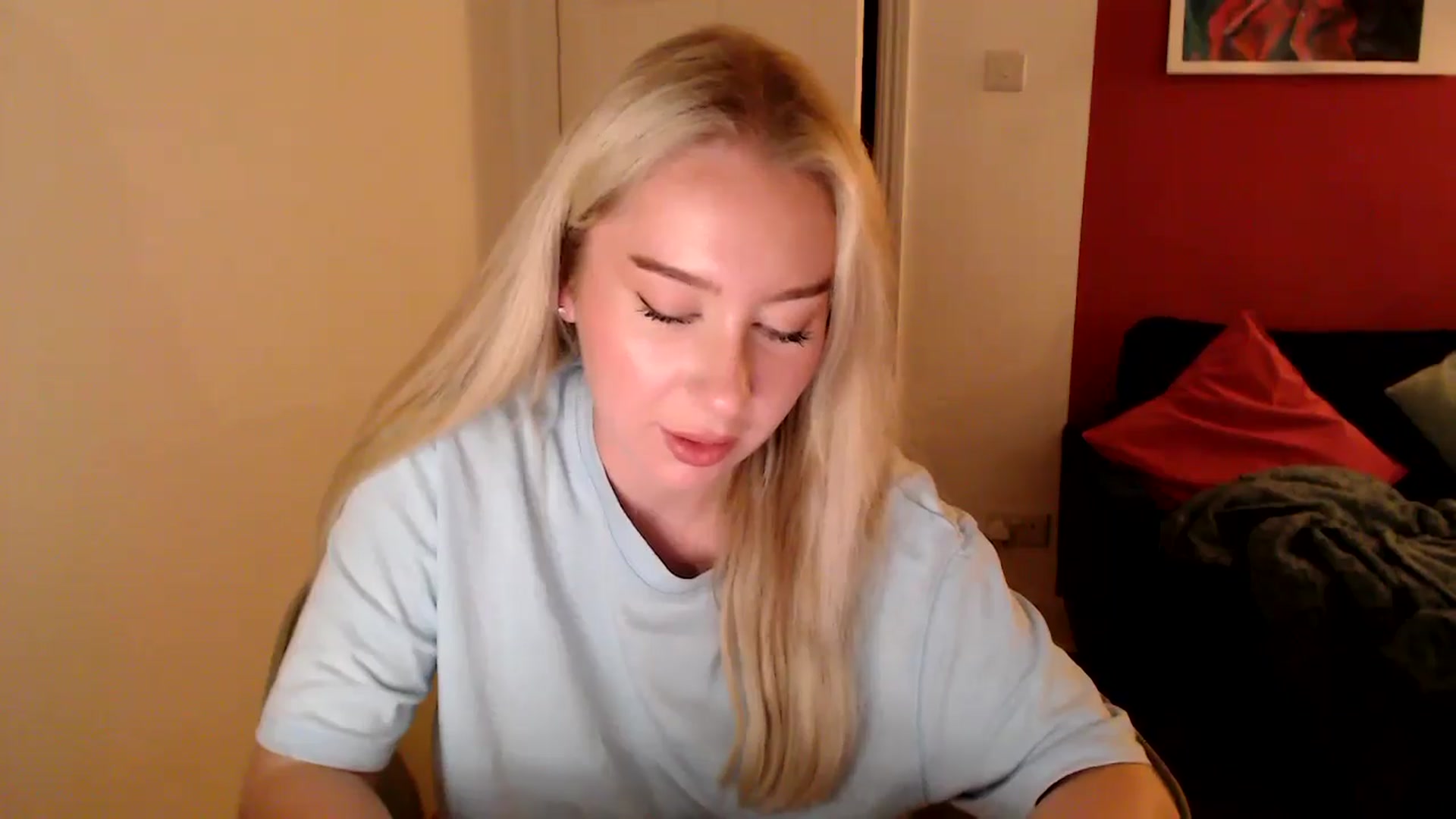 PetiteAvax video thumbnail