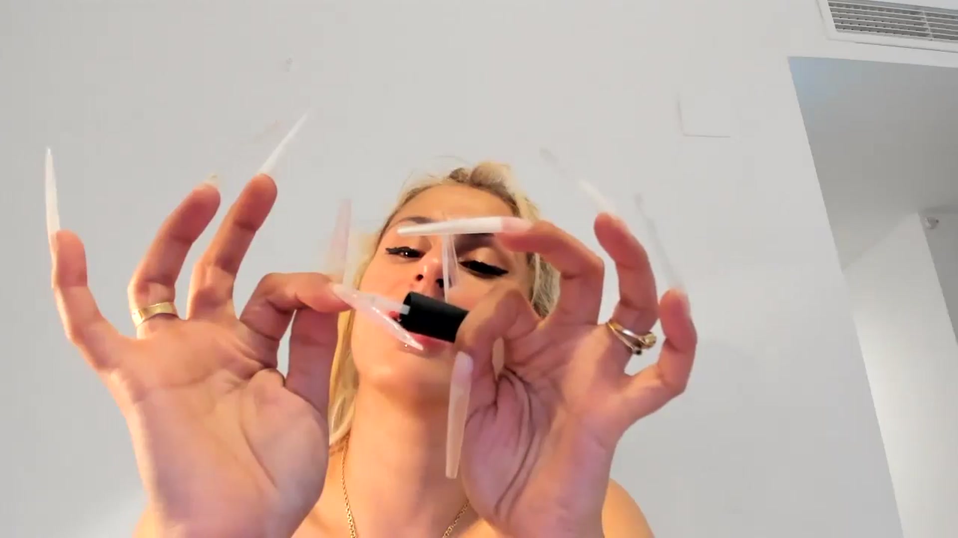 Evilelegance video thumbnail