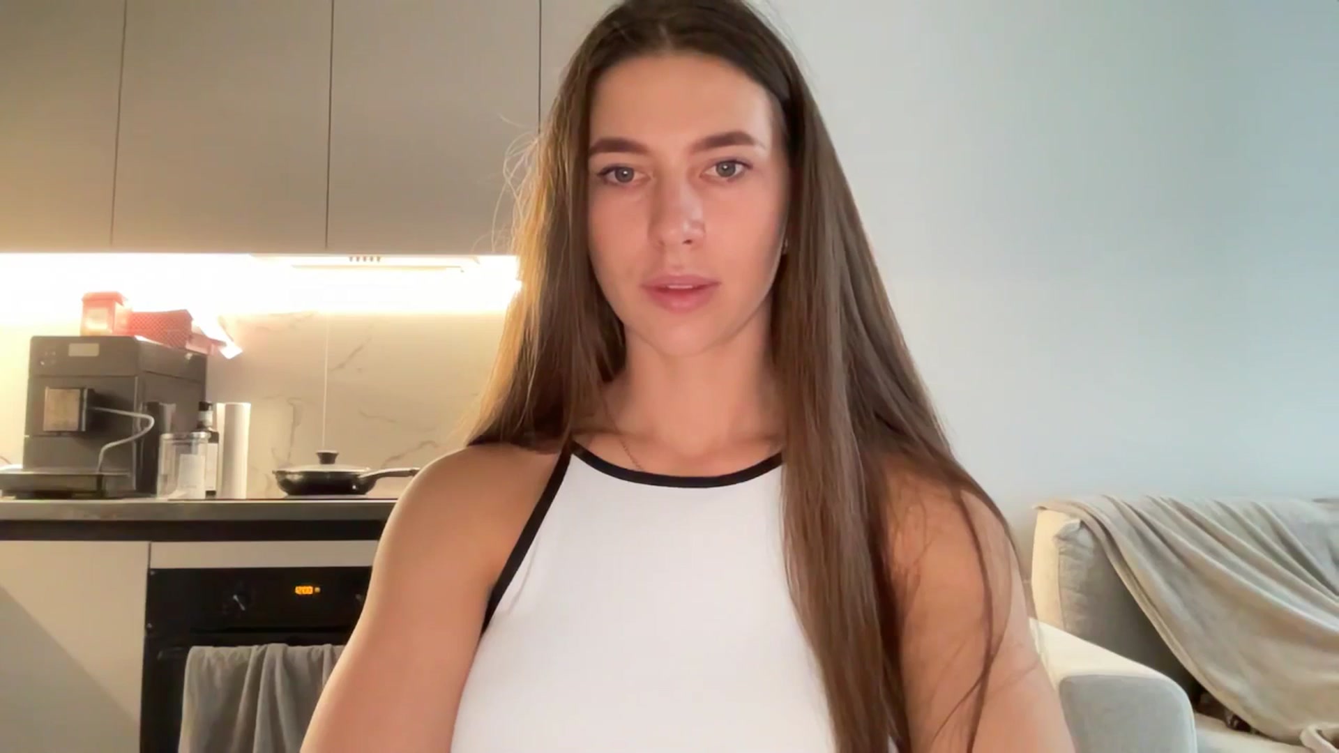 kissfreeze video thumbnail