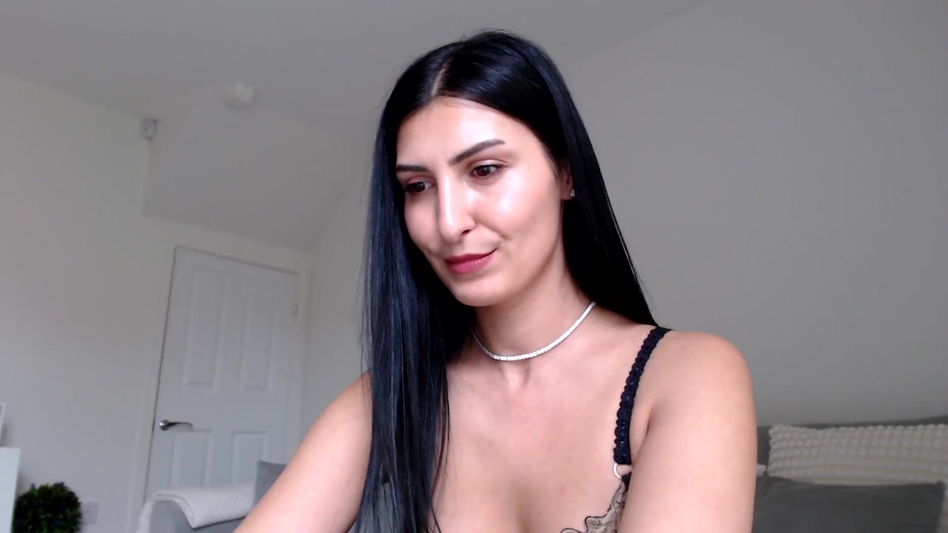 LeahIson video thumbnail
