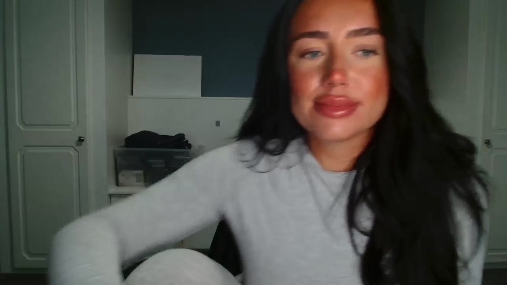 ElleBloom video thumbnail