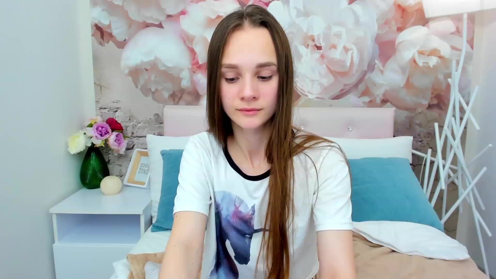 AfinaShy video thumbnail