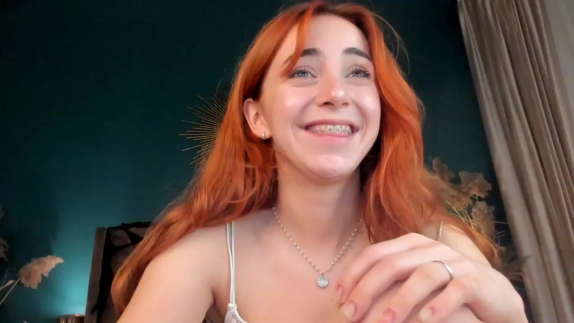 ElsaYoung video thumbnail