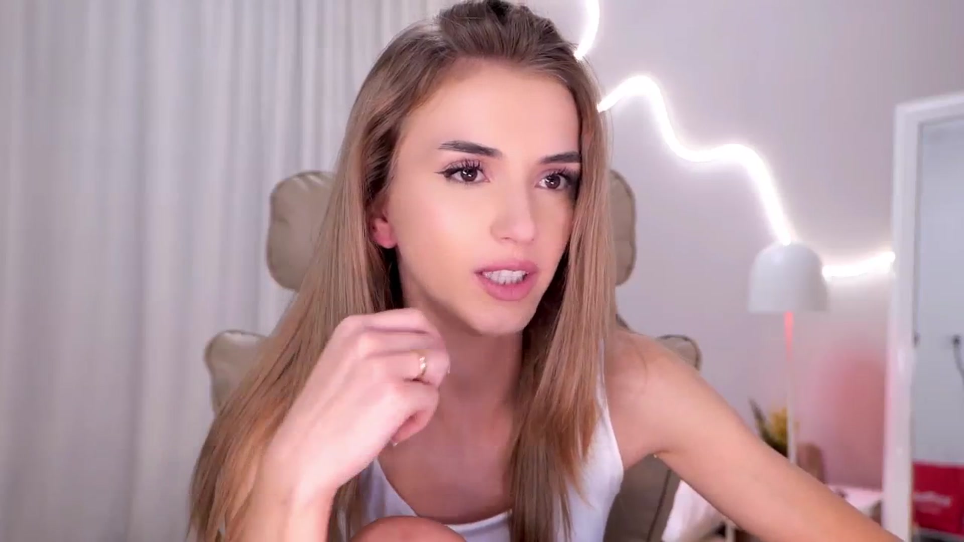 YannaJeen video thumbnail