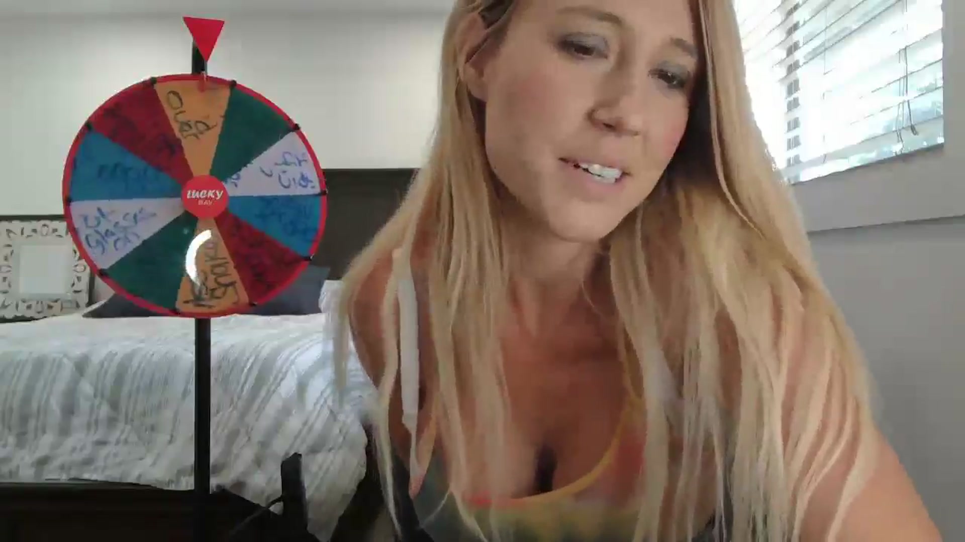 blond_milf video thumbnail