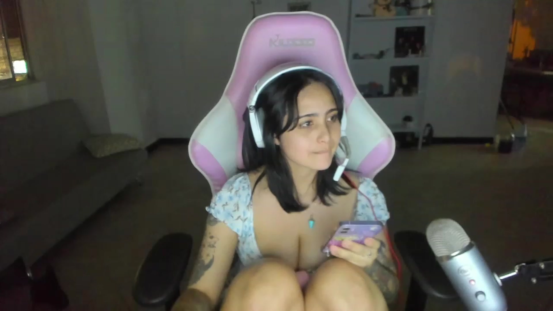 cutienanii video thumbnail