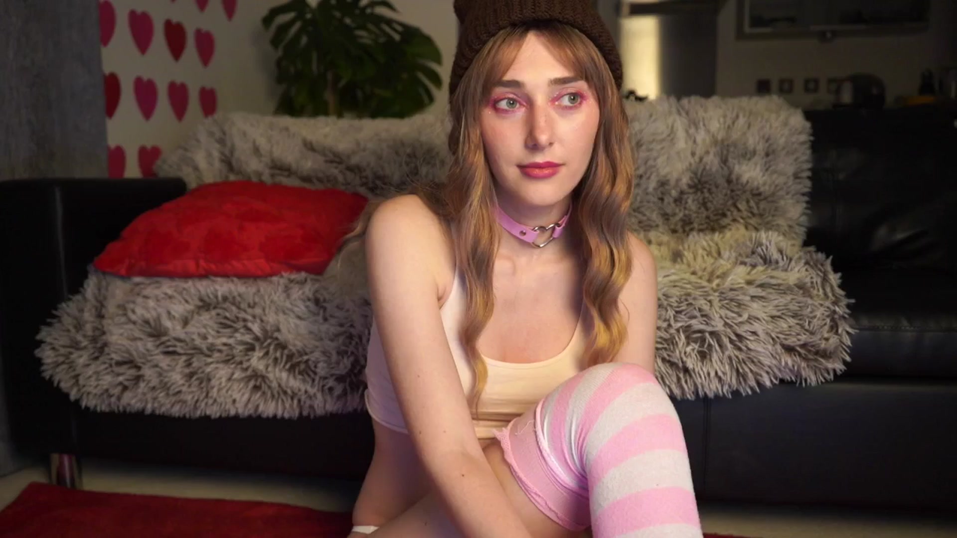 hey_foxy video thumbnail