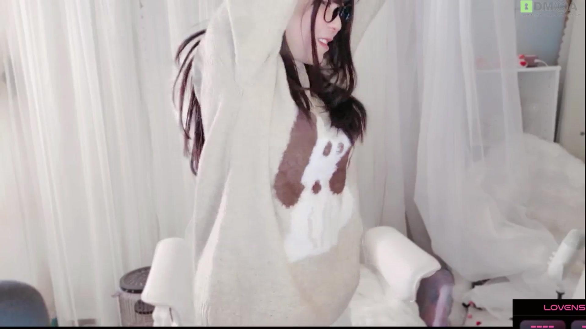 meowtheworld video thumbnail
