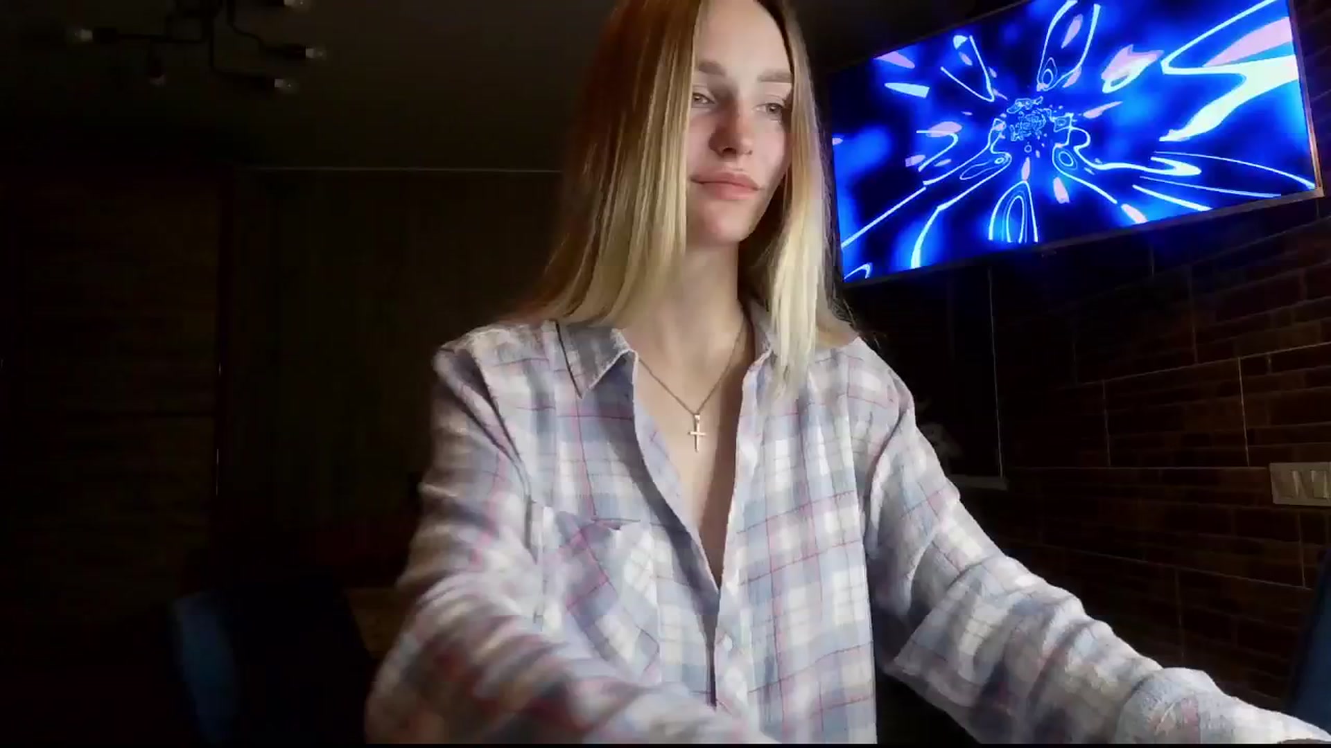 Miliain video thumbnail