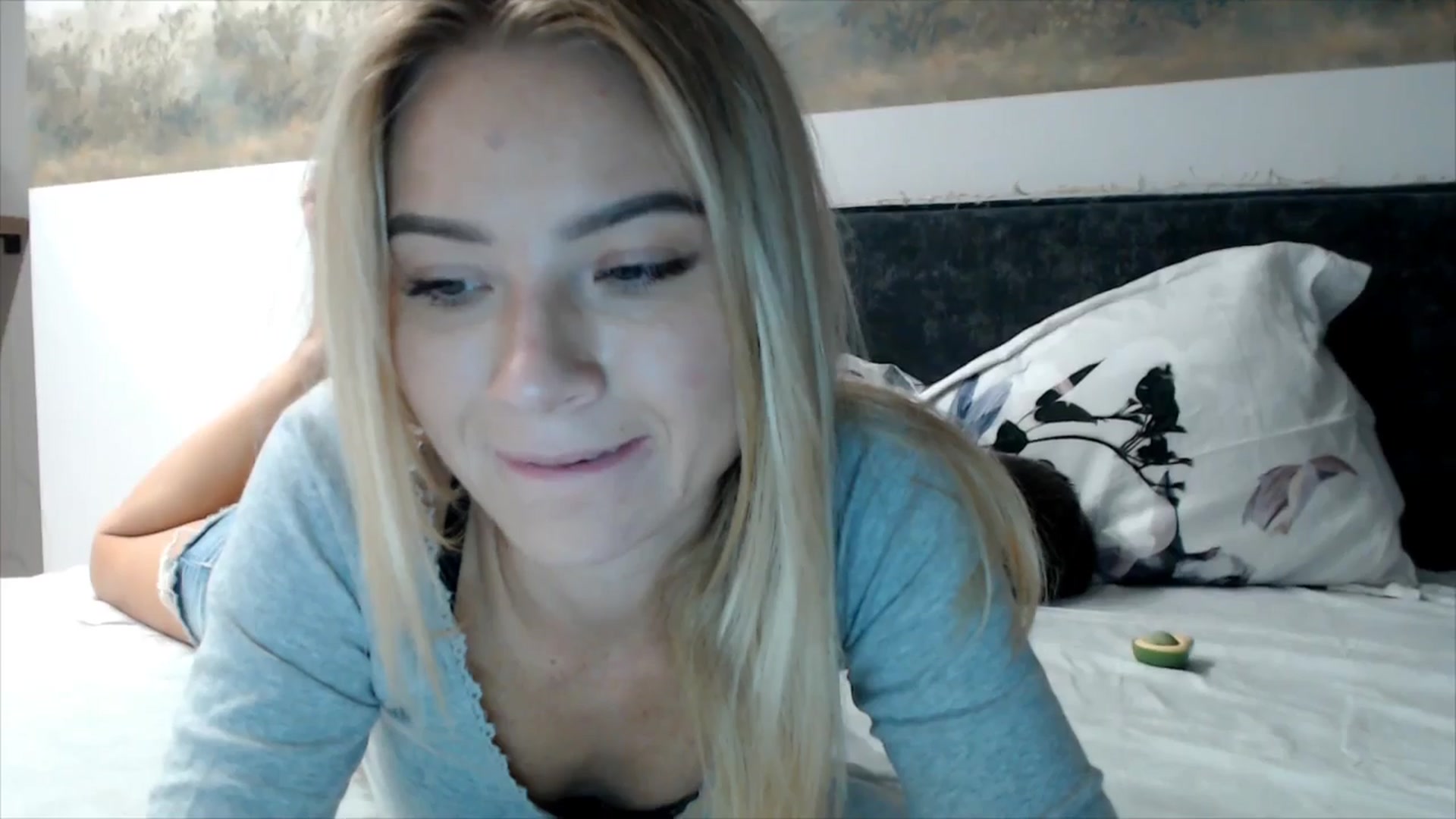 fiancee video thumbnail