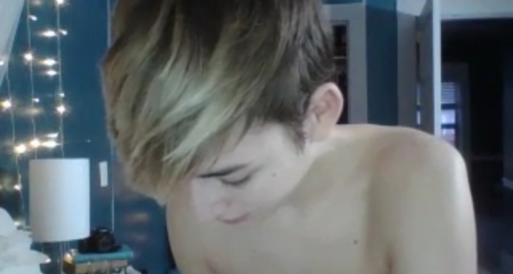 AuroraXoxo video thumbnail