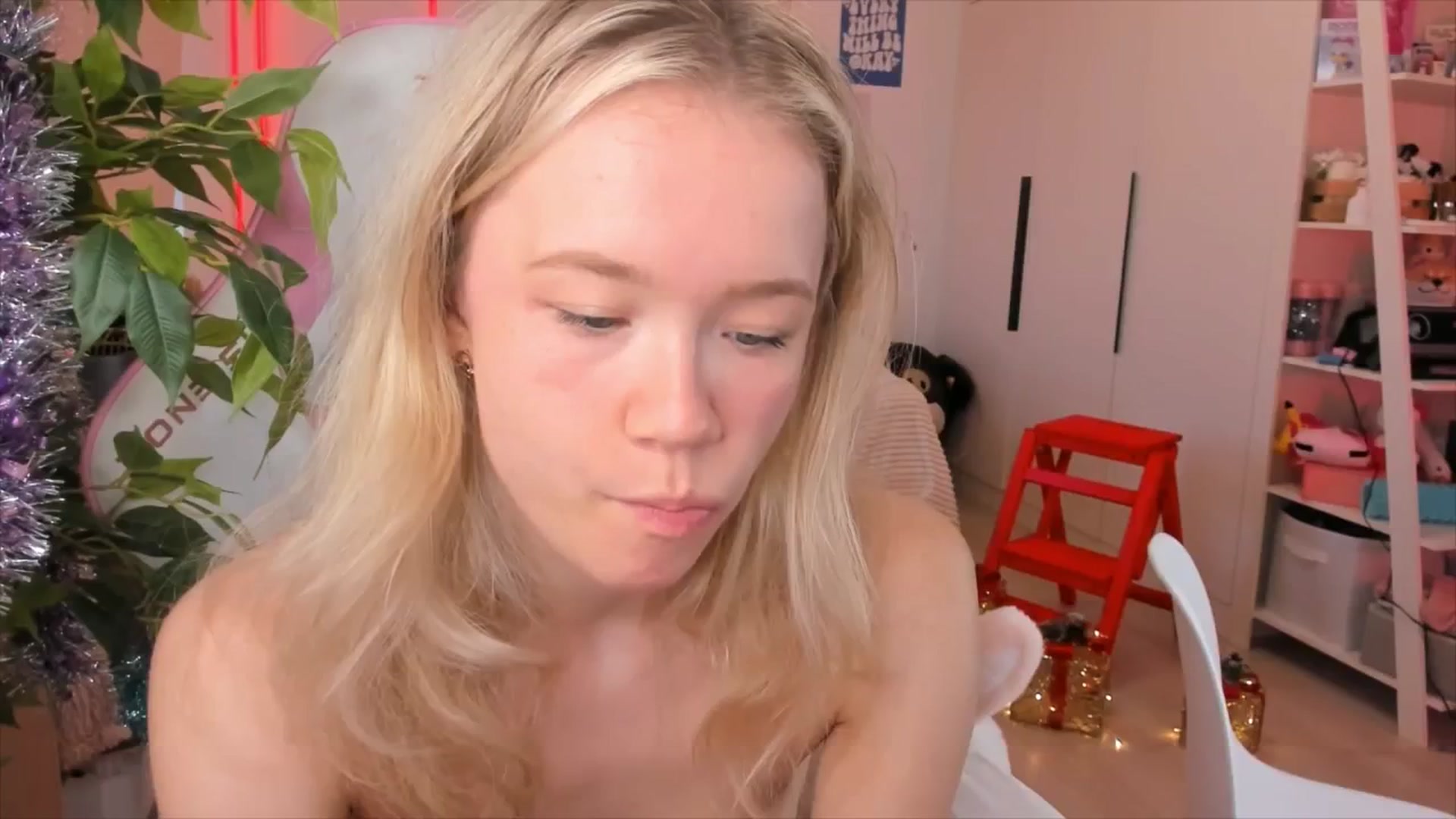 Alice_Chery video thumbnail
