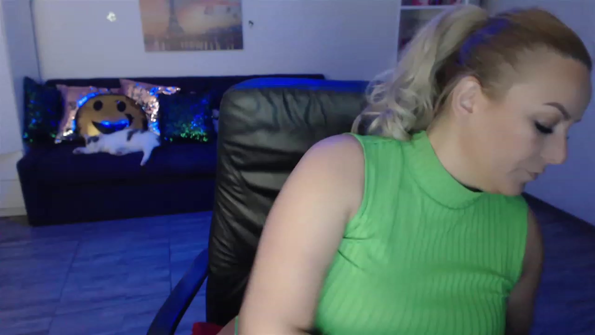 A_baby_Boo video thumbnail