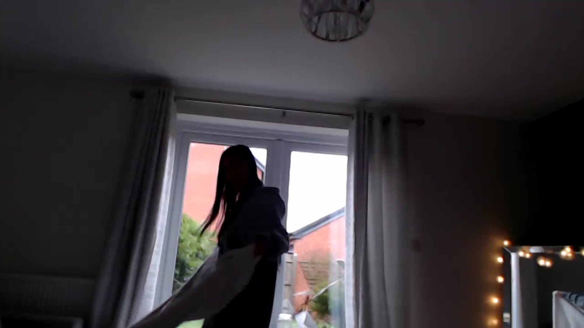 LeaIson video thumbnail