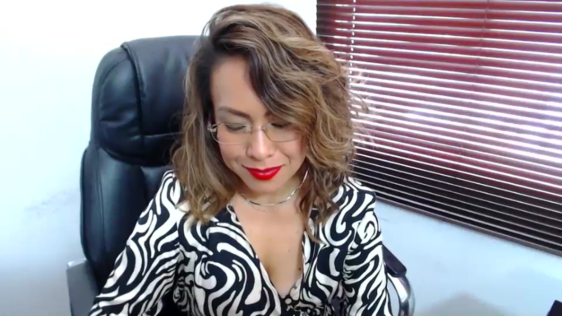 office_secret video thumbnail
